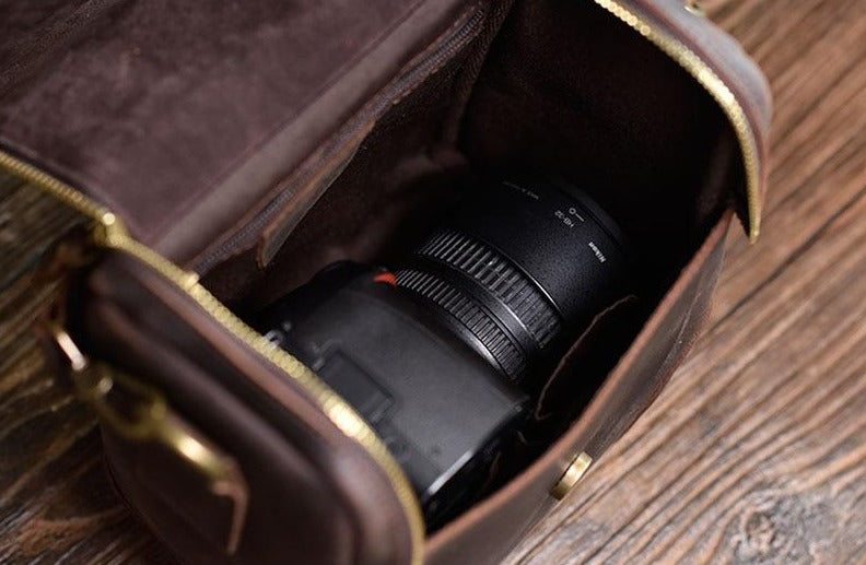 Chelsea | Chic Small Leather Camera Bag - Stylish Lens Case for Photography Lovers