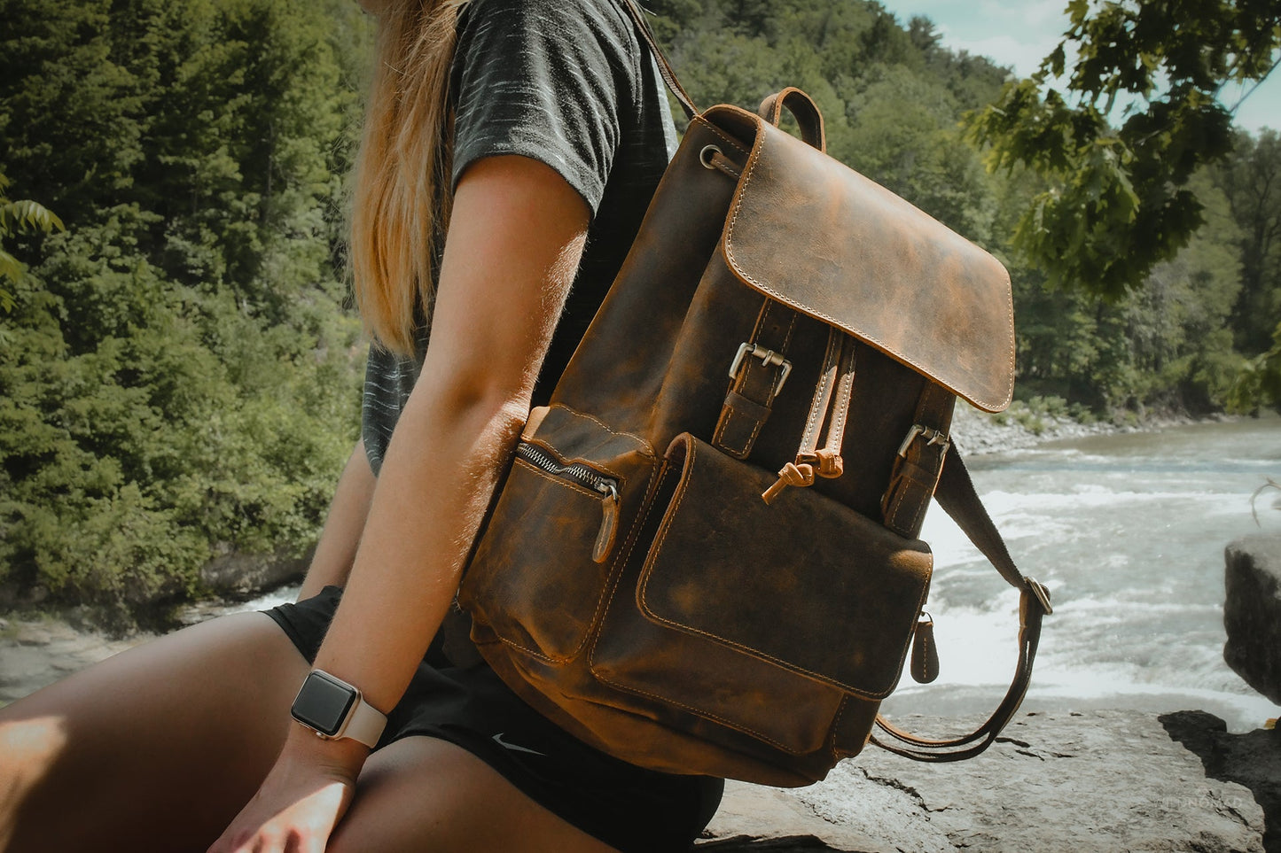 Chic Vintage Leather Harlem Backpack - Timeless Style for Every Adventure
