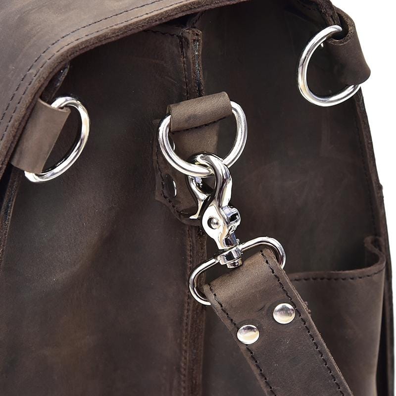 Greenwich Vintage Leather Messenger Bag | Spacious & Stylish Travel Companion